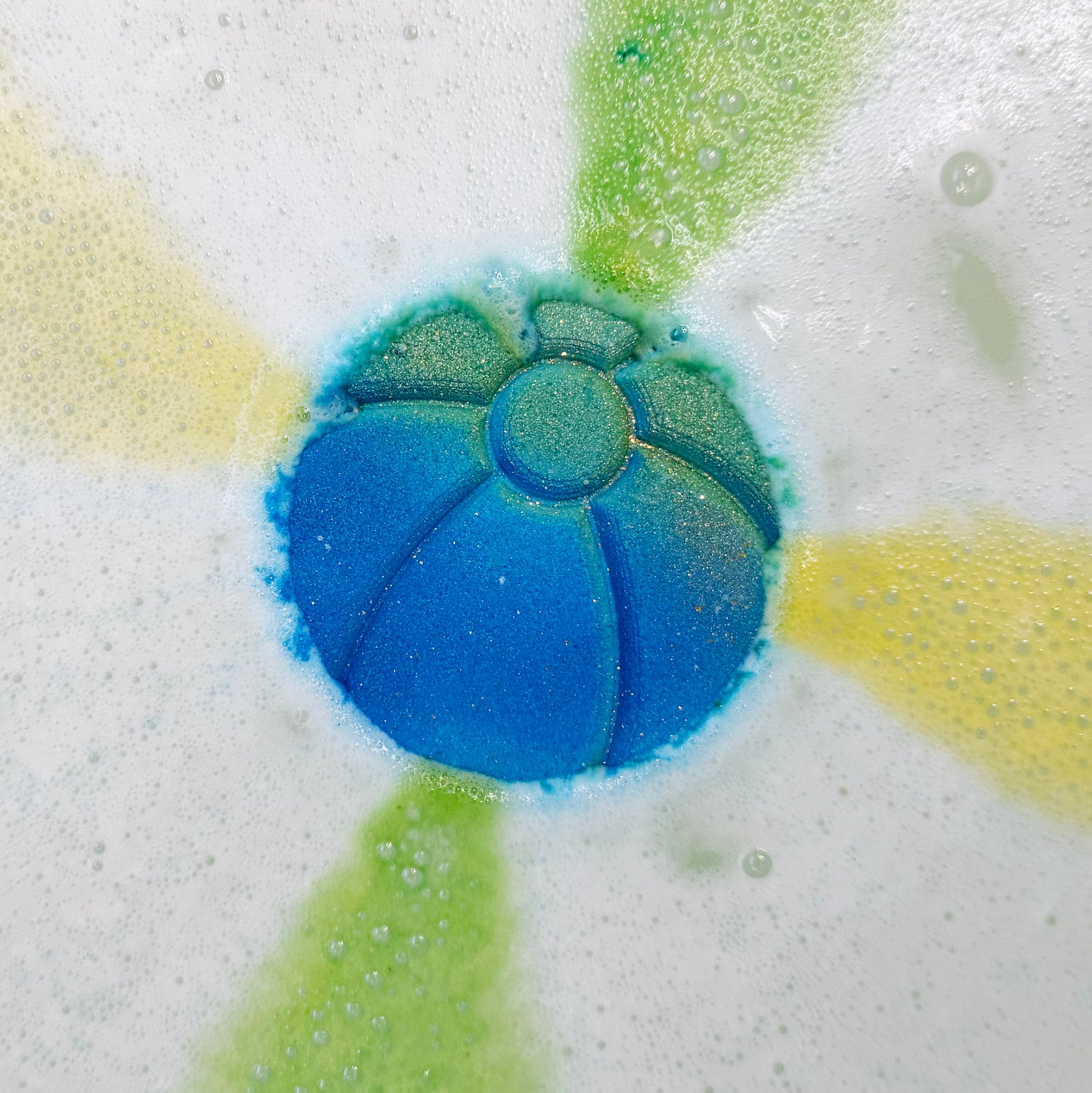 Beach Ball Prize Bath Bomb