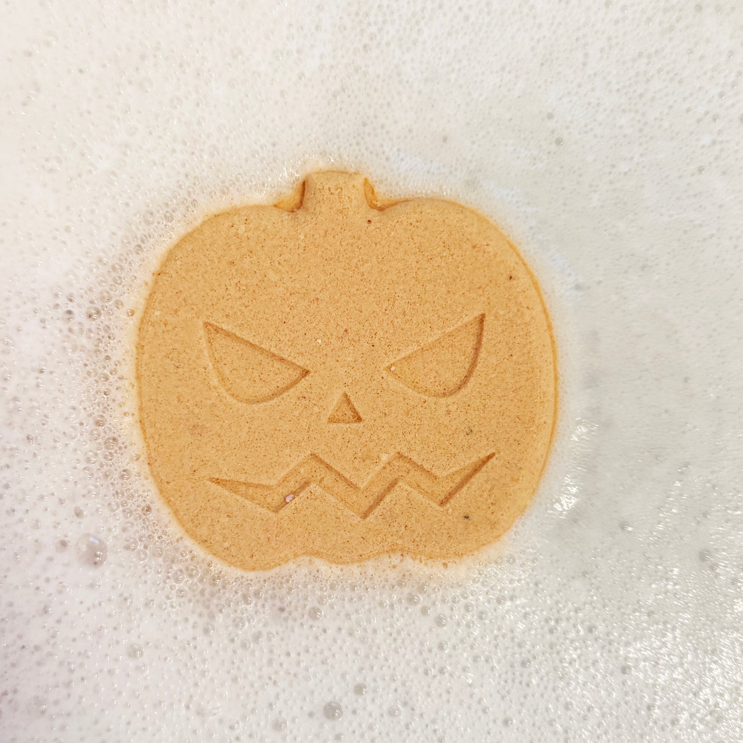Natural Jack-o-Lantern PRIZE Bath Bomb