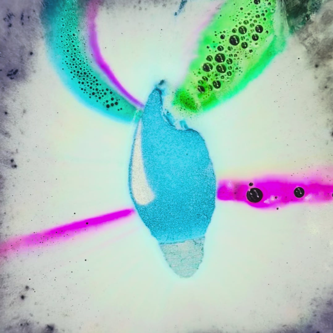 Rainbow Christmas Lights Prize Bath Bomb
