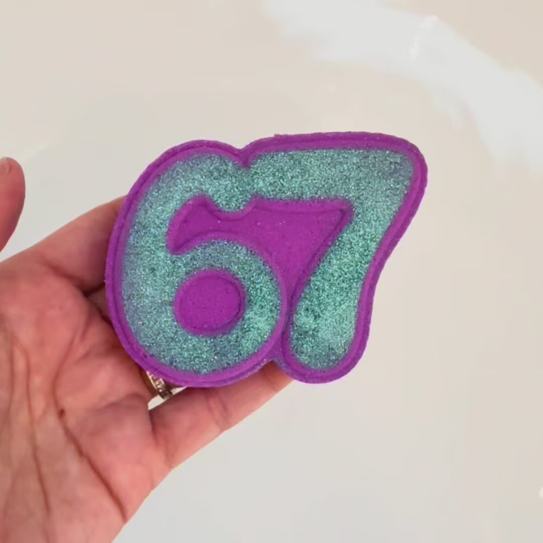 67 Prize Bath Bomb