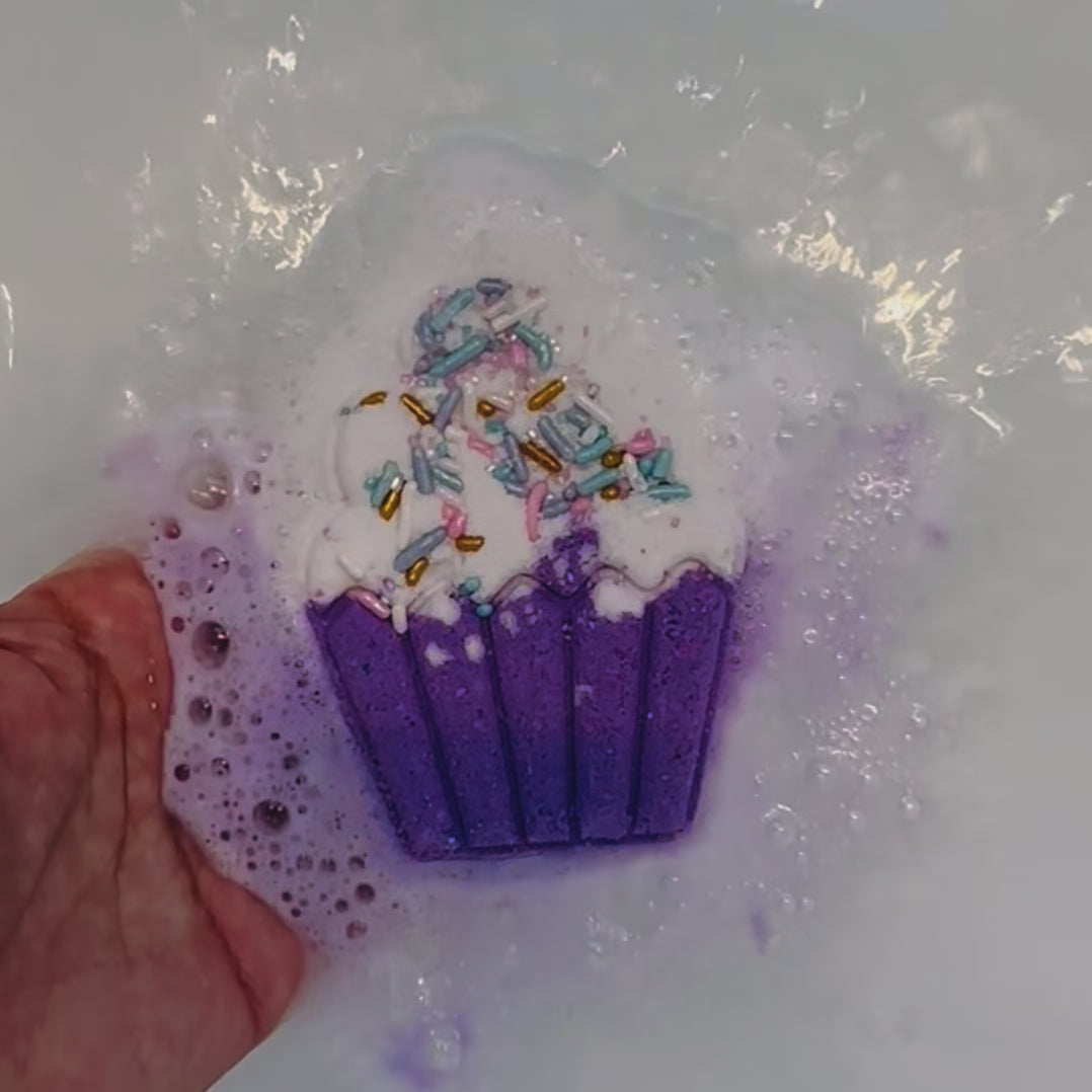 Birthday Cupcake Prize Bath Bomb
