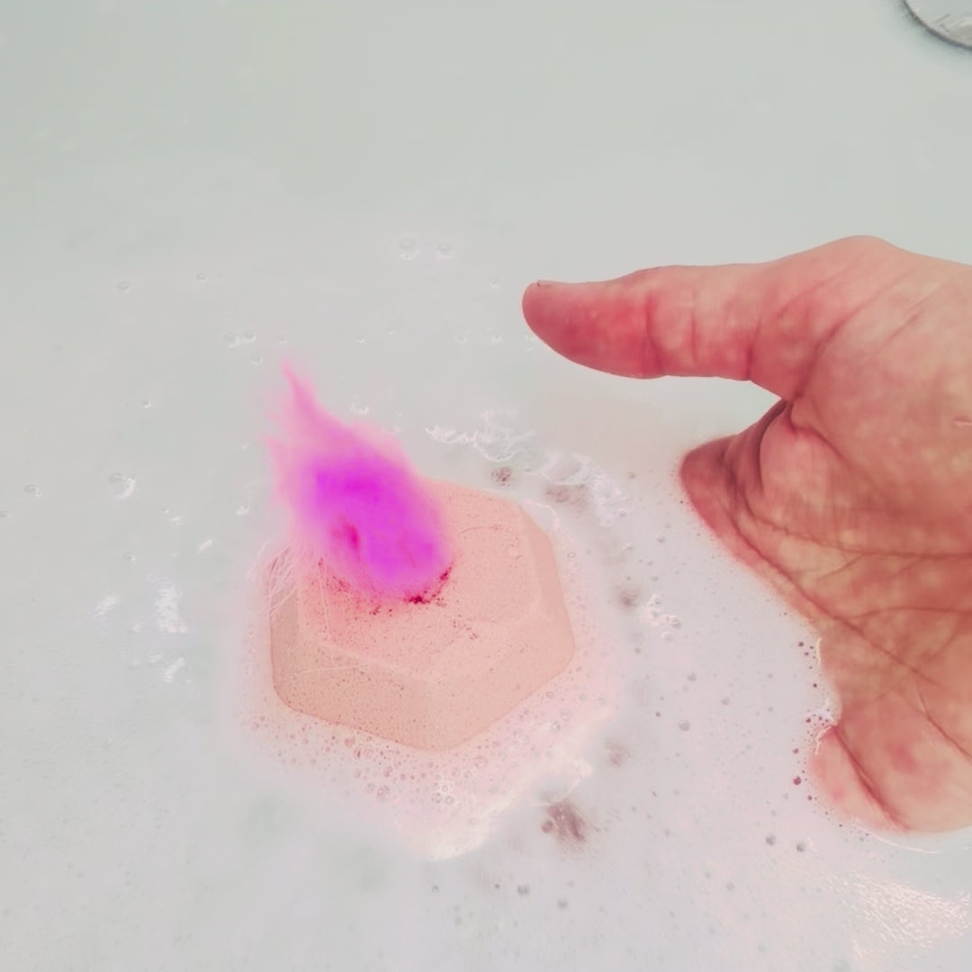 NATURAL Gem Prize Bath Bomb