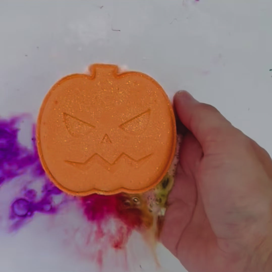 Jack-o-Lantern PRIZE Bath Bomb