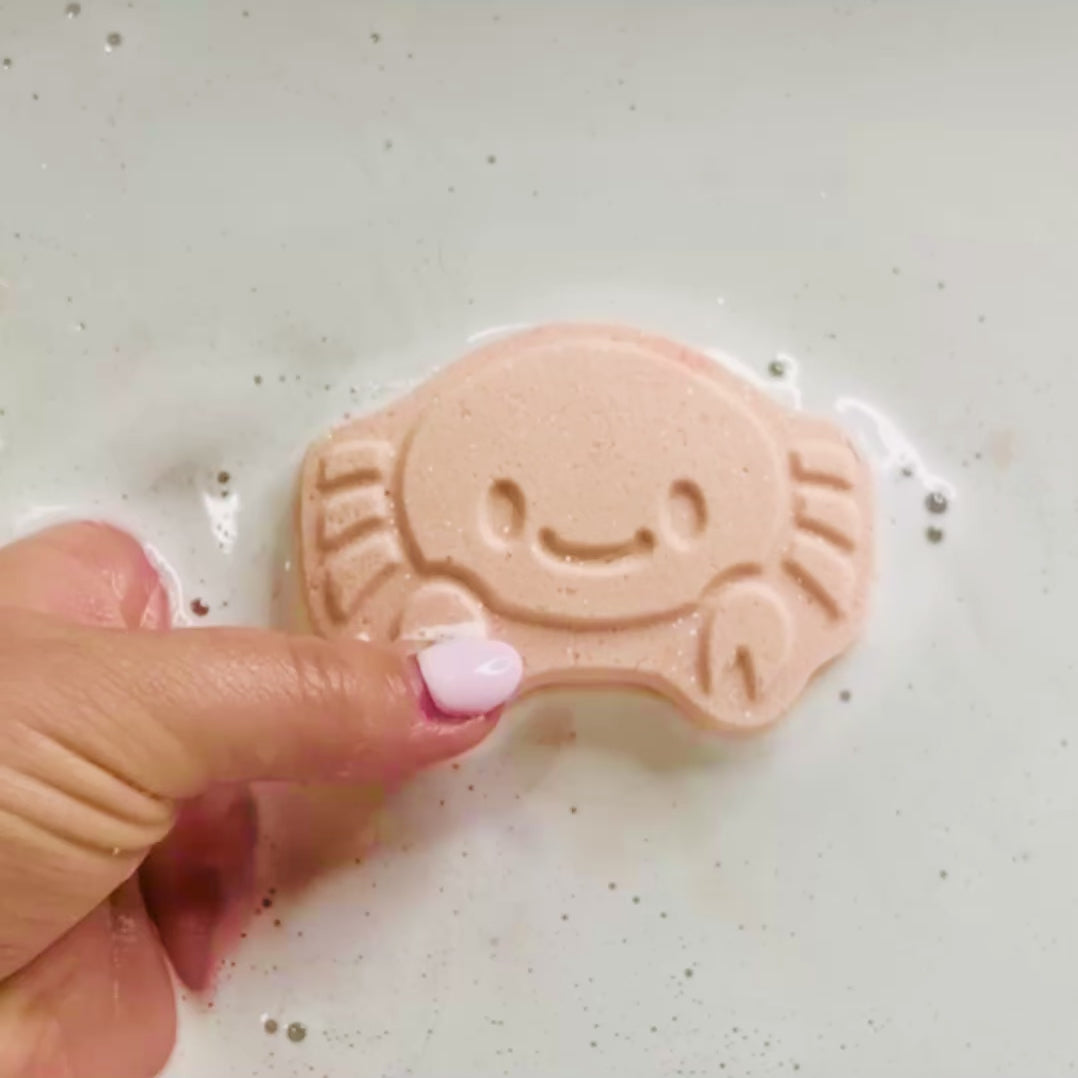 NATURAL Baby Crab Prize Bath Bomb