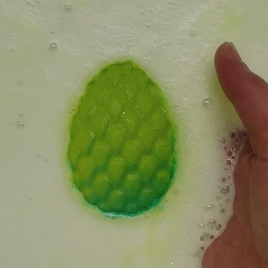 Dragon Egg Prize Bath Bomb